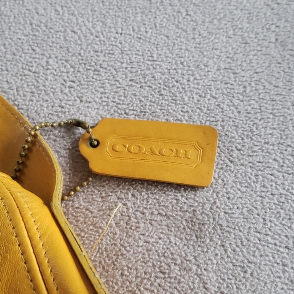 Preowned Leather Coach Bag